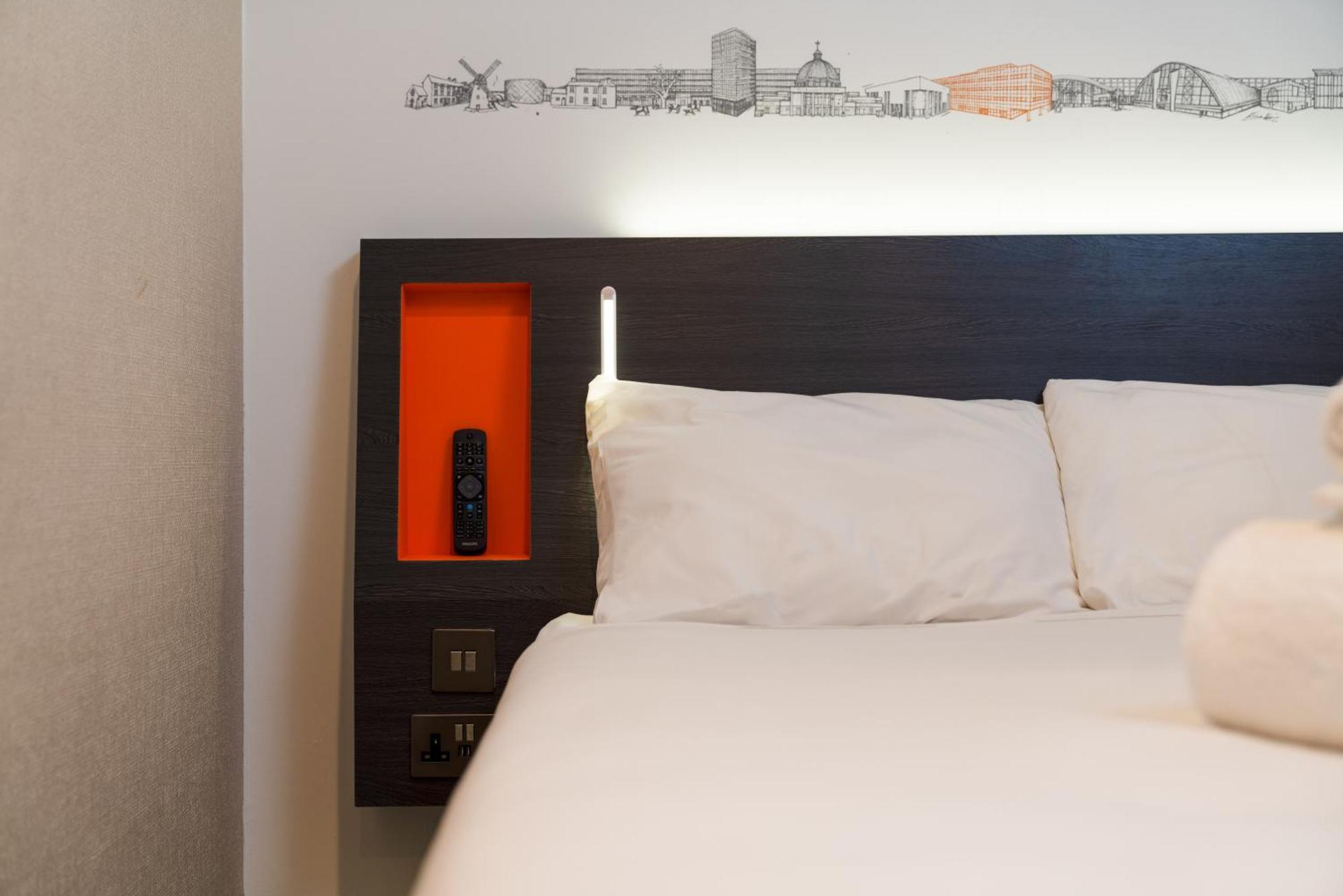 Easyhotel Μίλτον Κέινς Εξωτερικό φωτογραφία