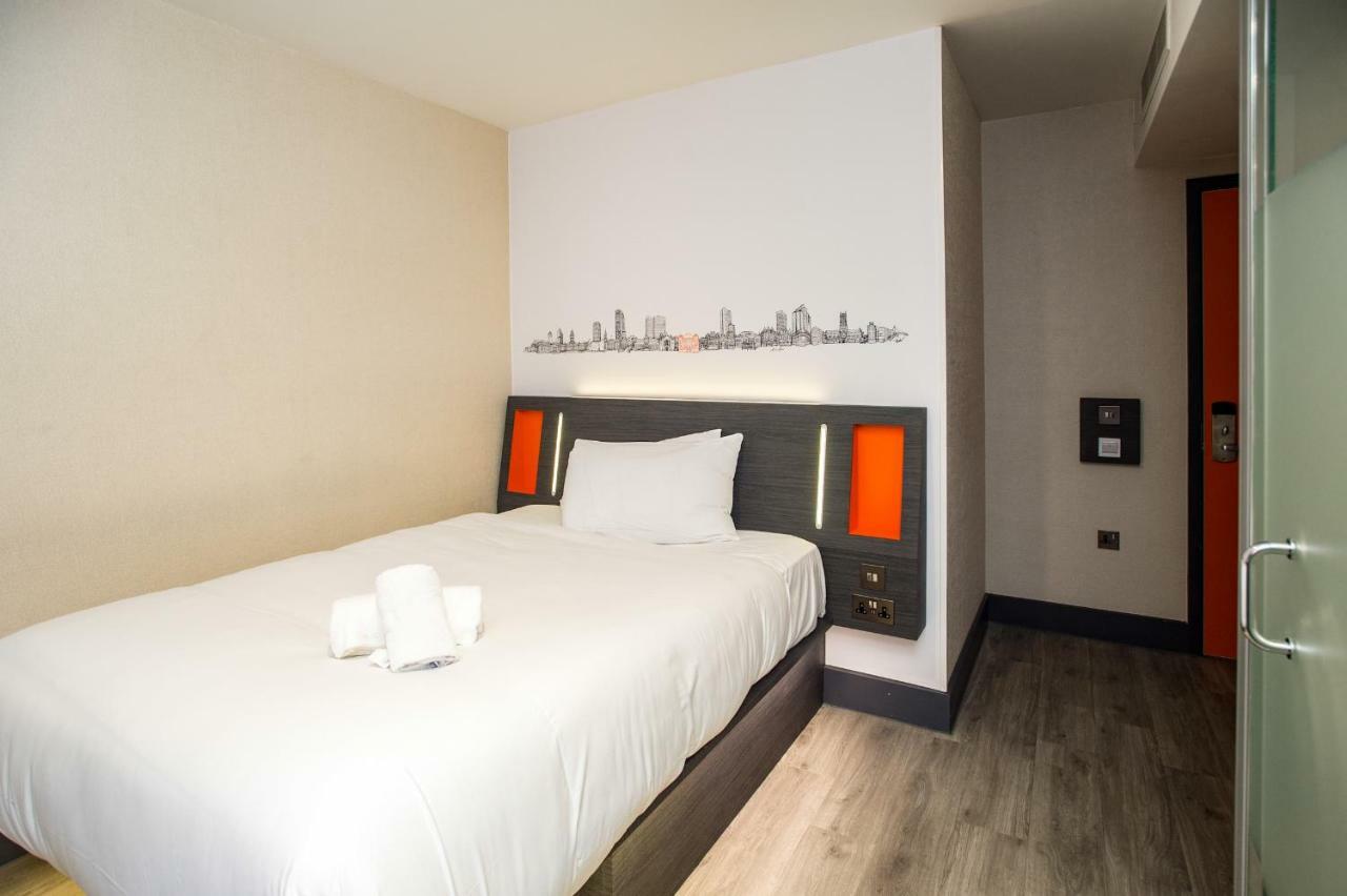 Easyhotel Μίλτον Κέινς Εξωτερικό φωτογραφία