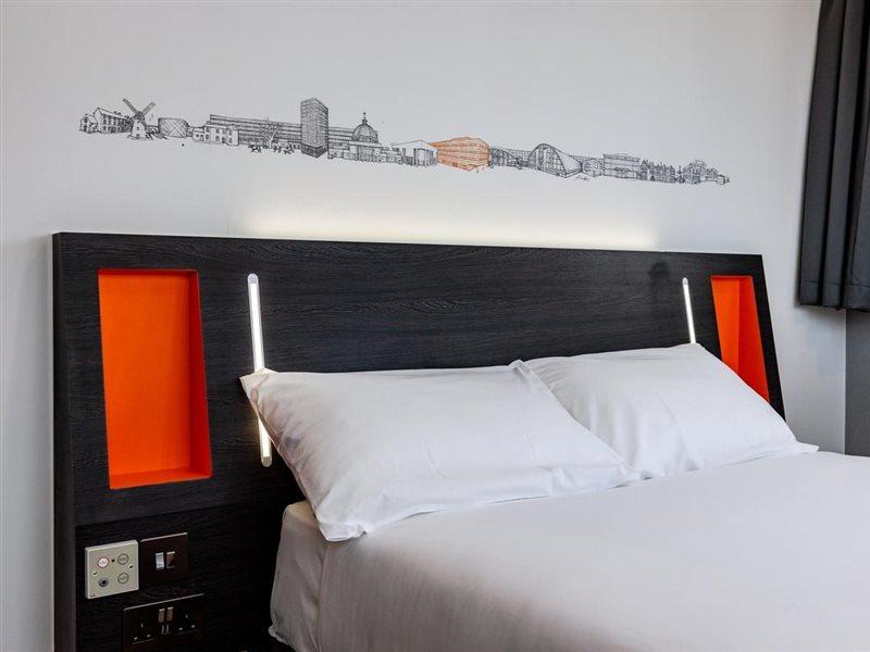 Easyhotel Μίλτον Κέινς Εξωτερικό φωτογραφία